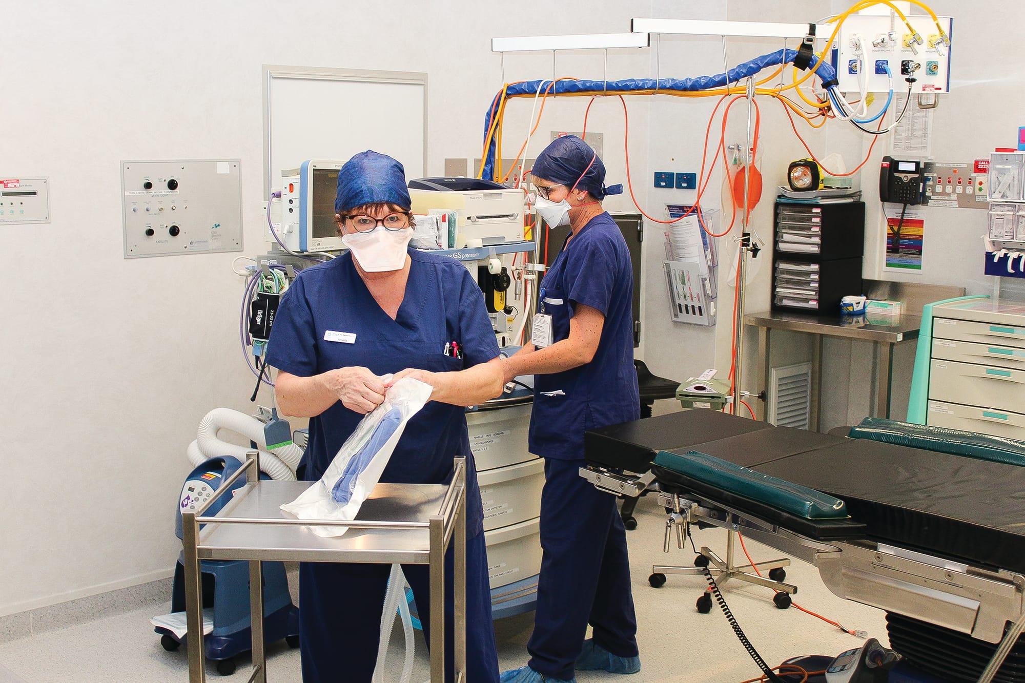 Join our excellent theatre team in our brand-new hospital