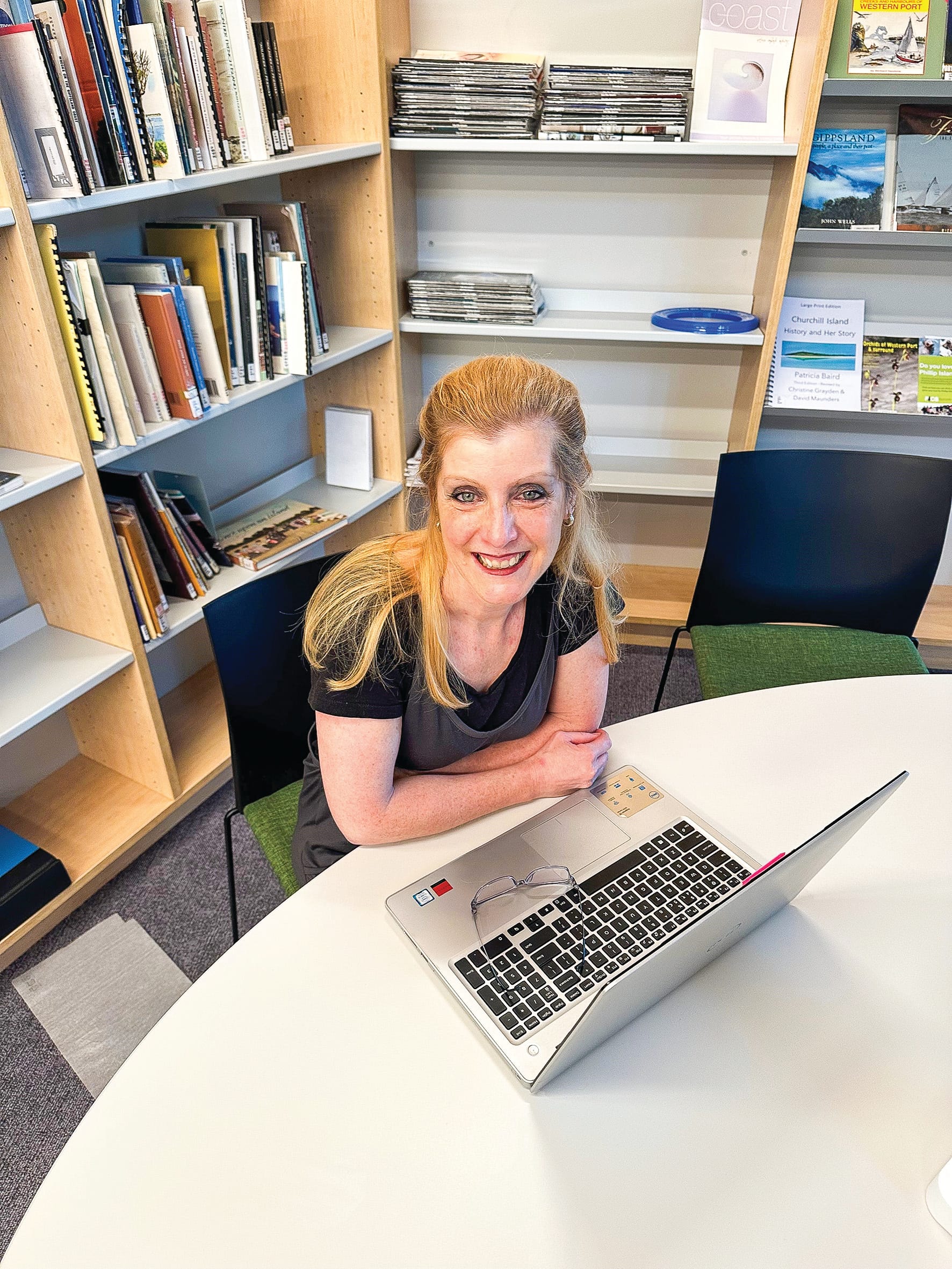 Crime novelist sets up new writing group