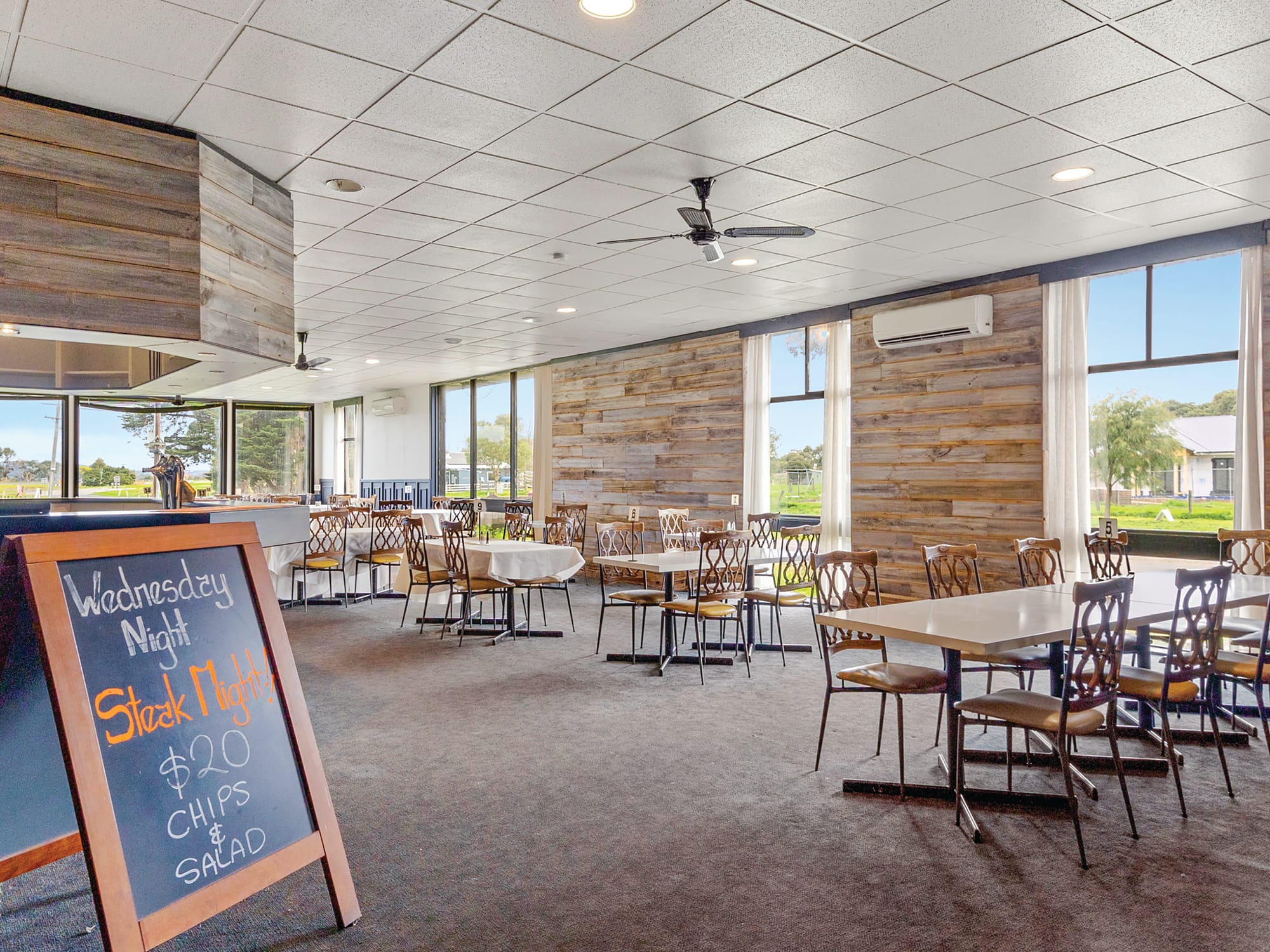 Iconic George Bass Hotel for sale