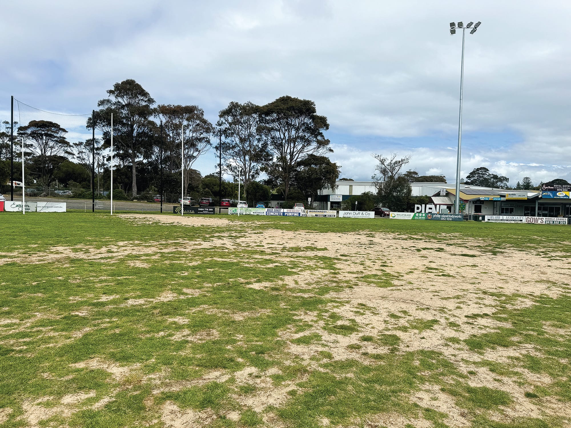 Football club slams council