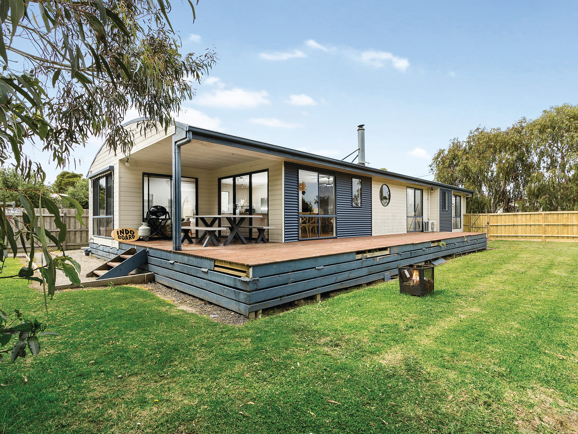 Light-filled and neat as a pin