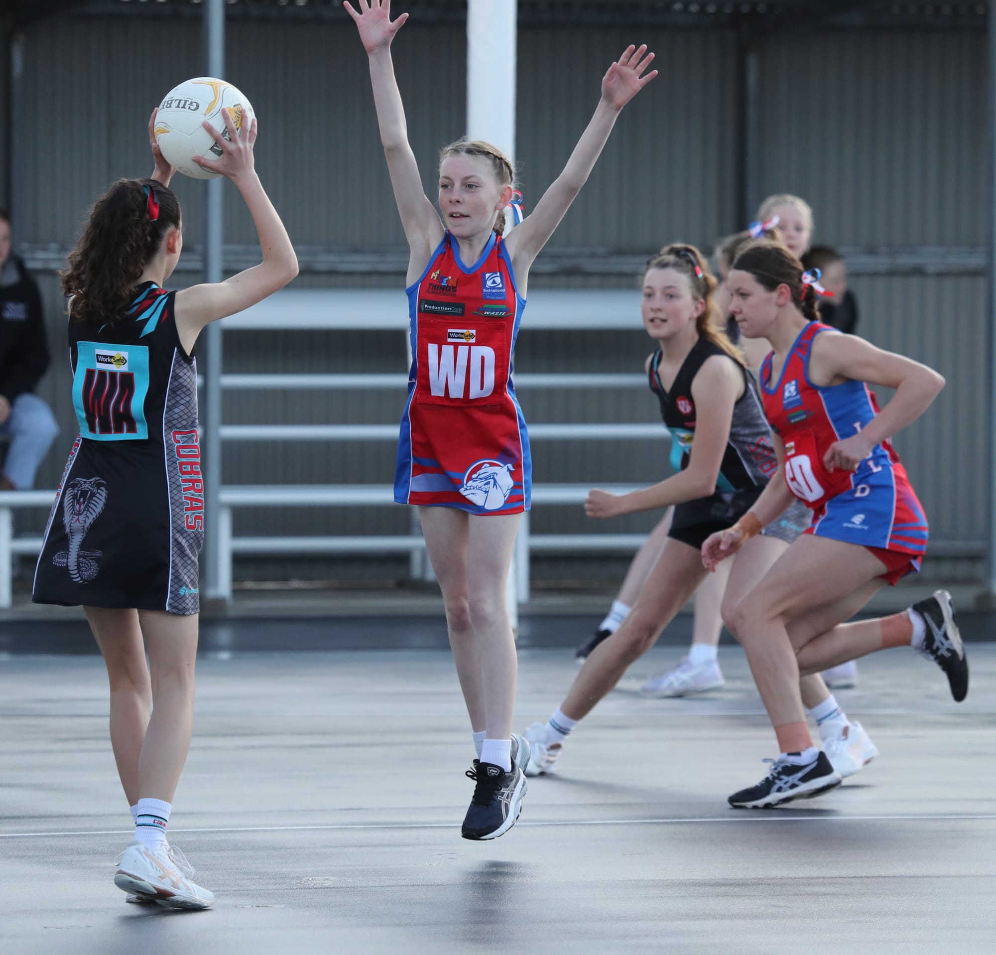 U13s netballers into grand finals