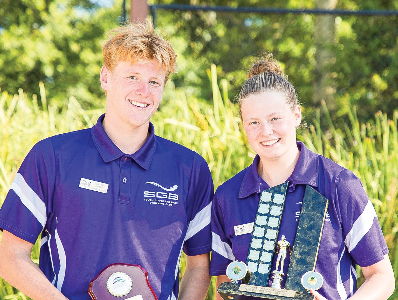 Swimming team retains award in championship