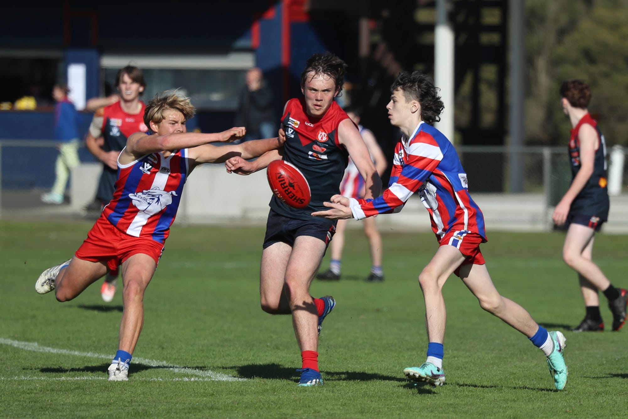 Solid teamwork by U16s