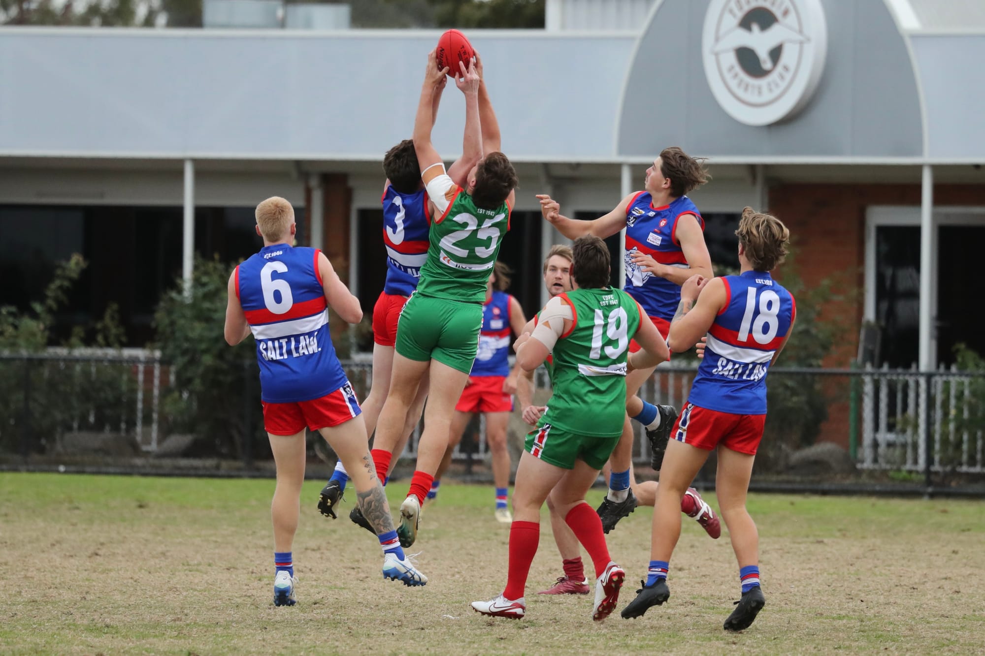 Hard slog for the Bulldogs