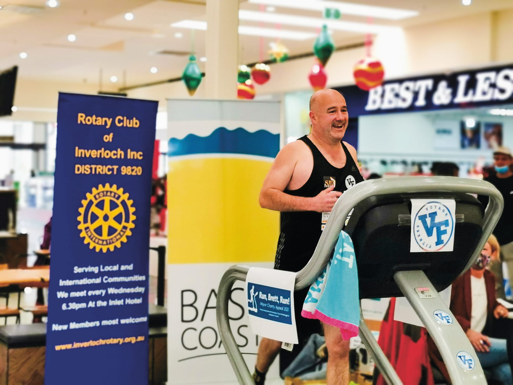 Mayor raises $45,000 for ambos