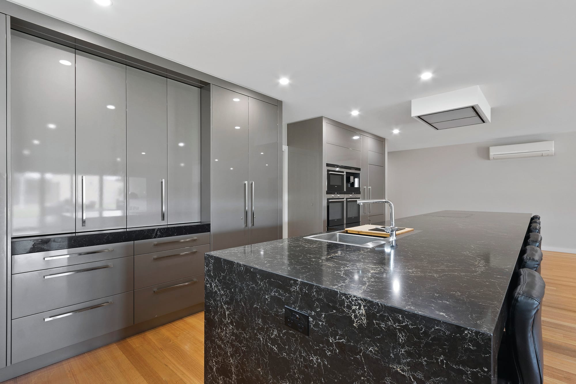 Executive residence close to all amenities