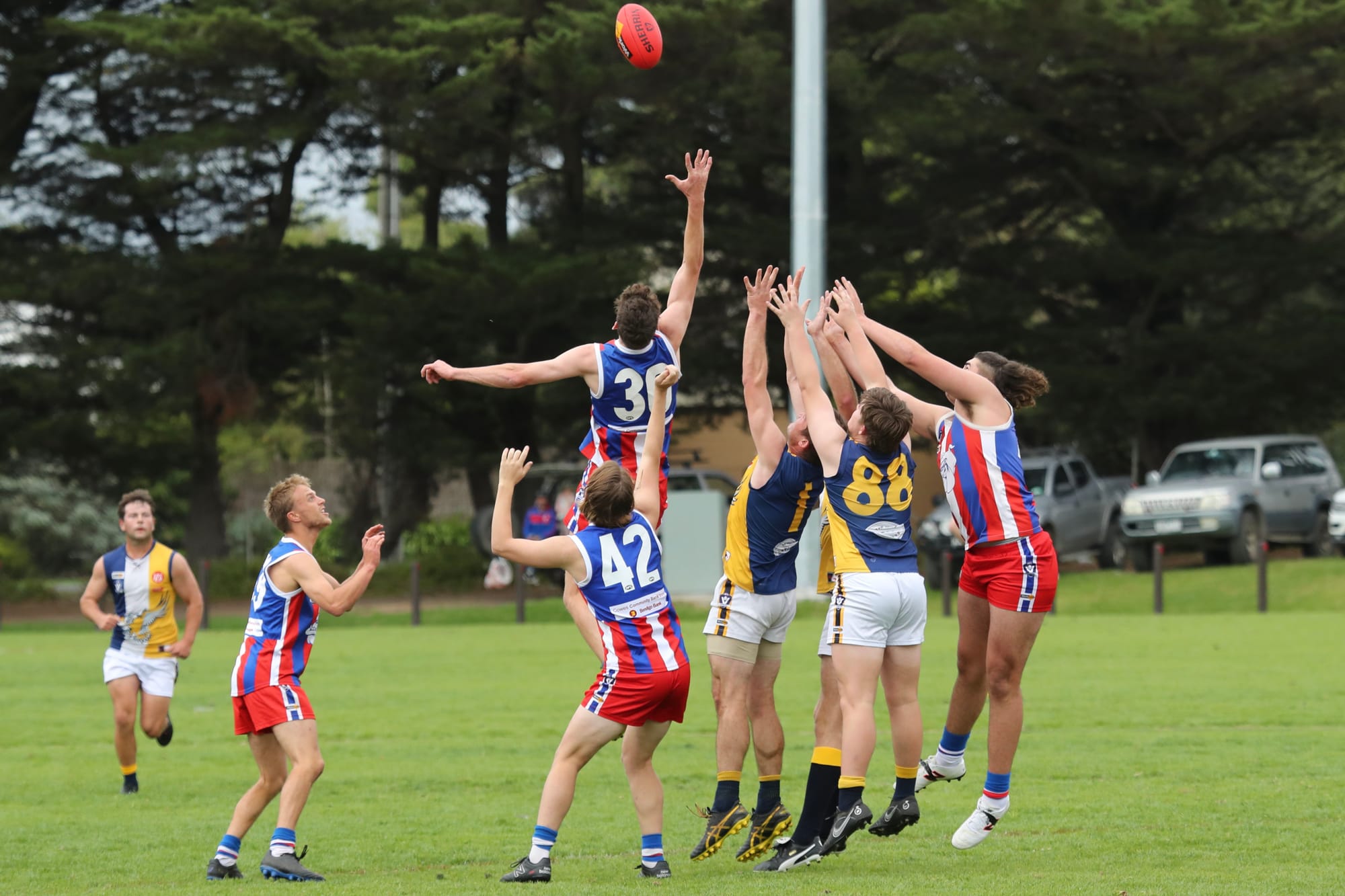 Reserves go down fighting