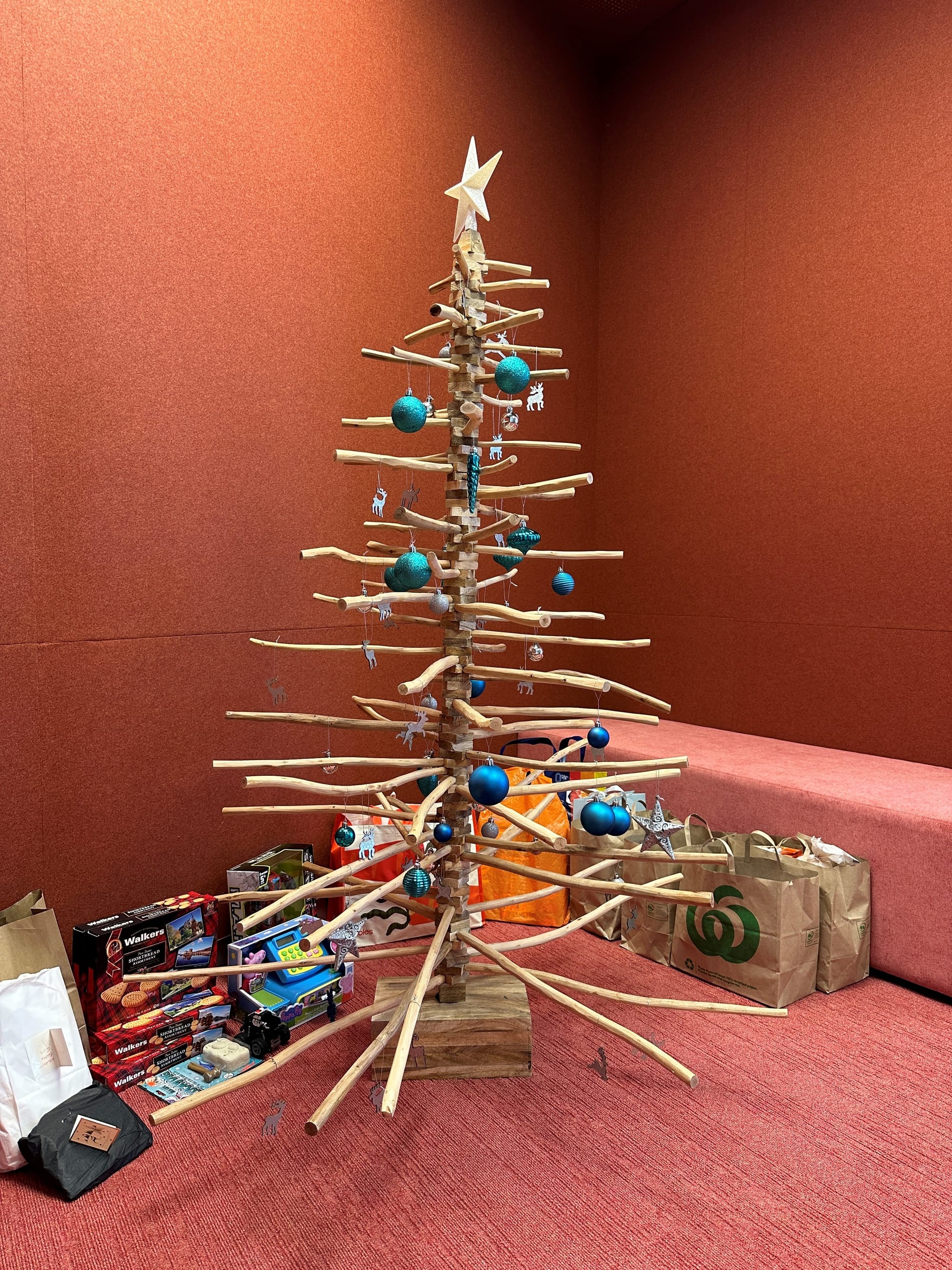 Still time to lend a hand this Christmas