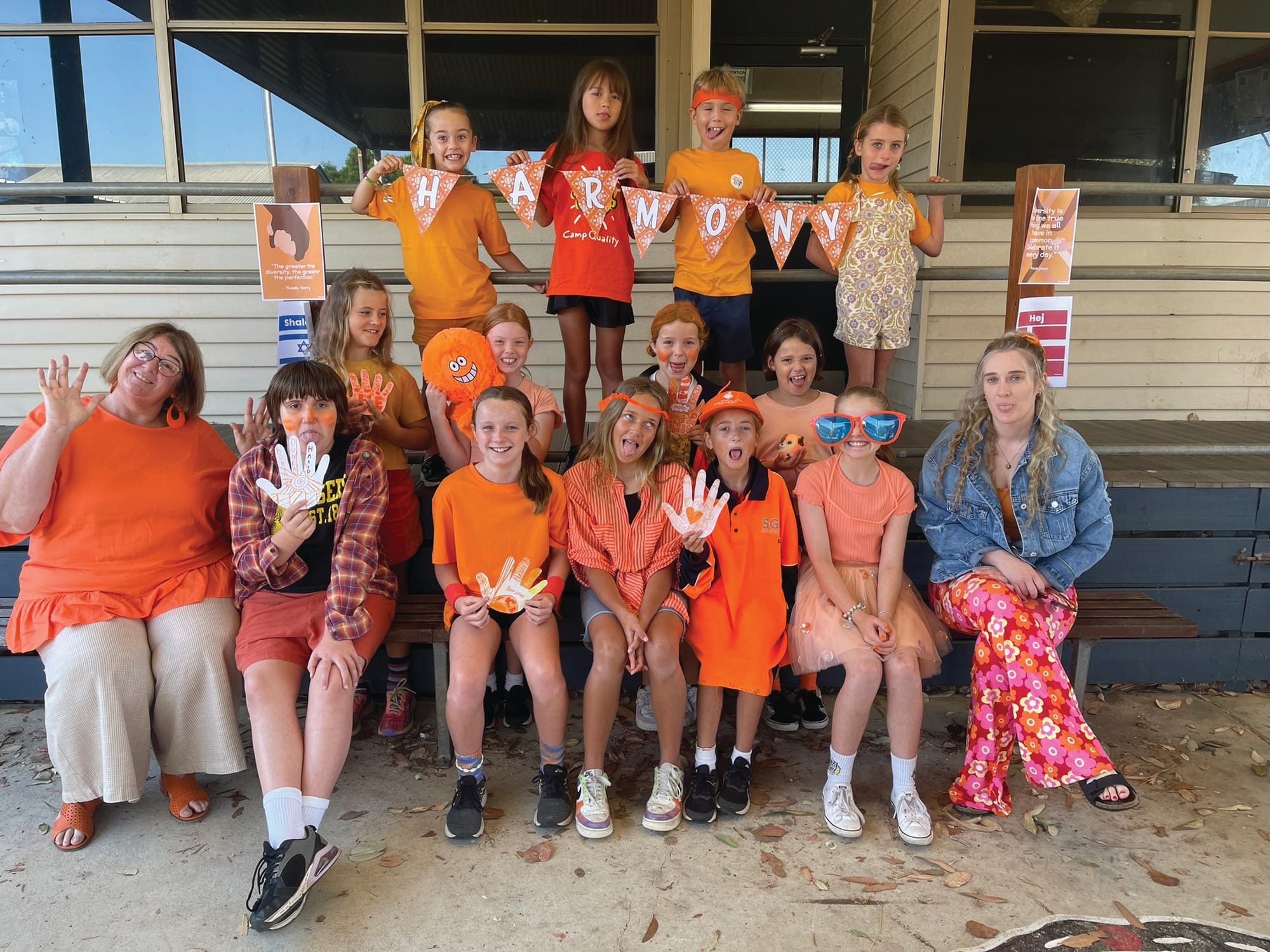School turns orange in Harmony