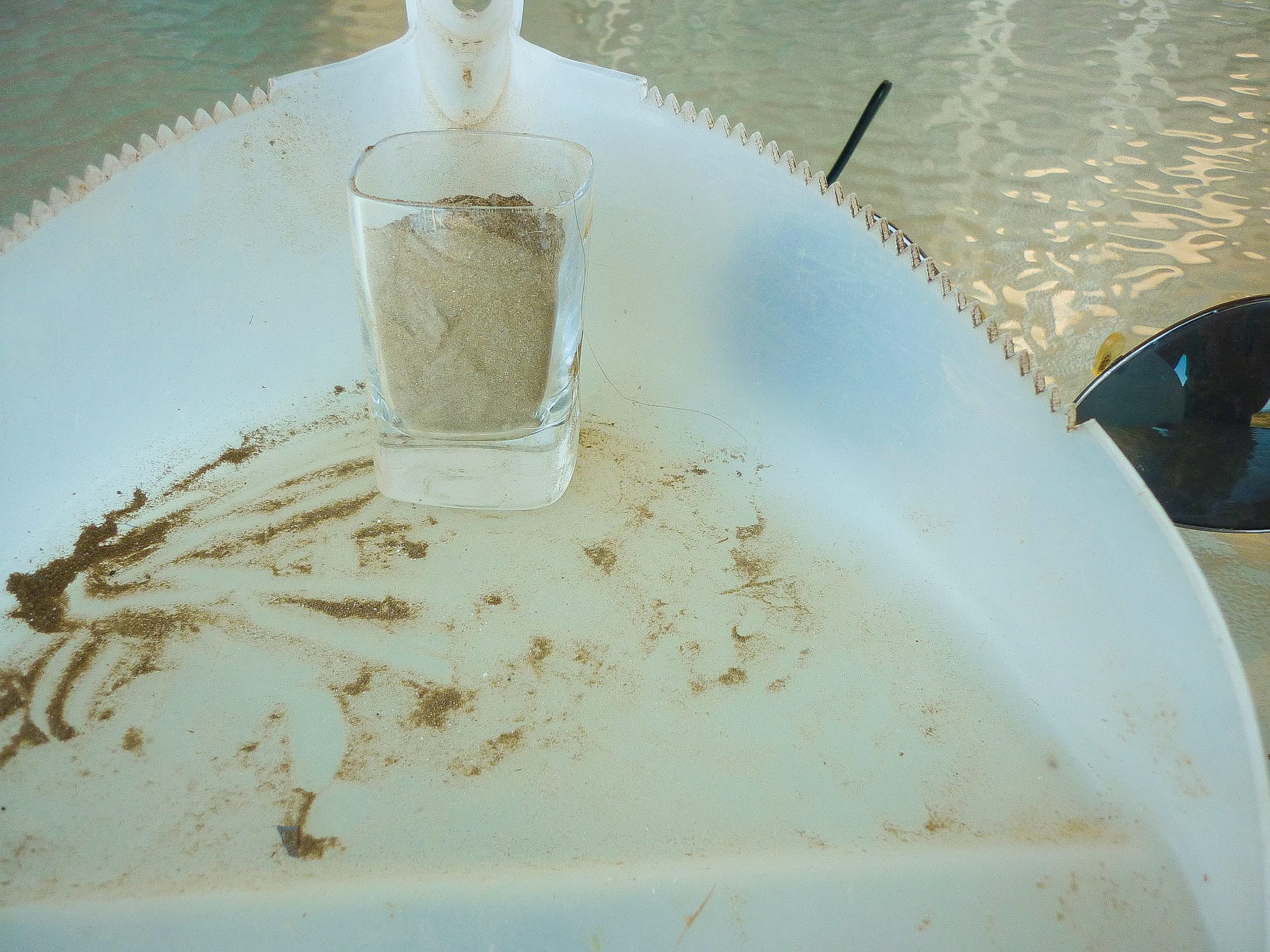 Signs out but dust woes continue