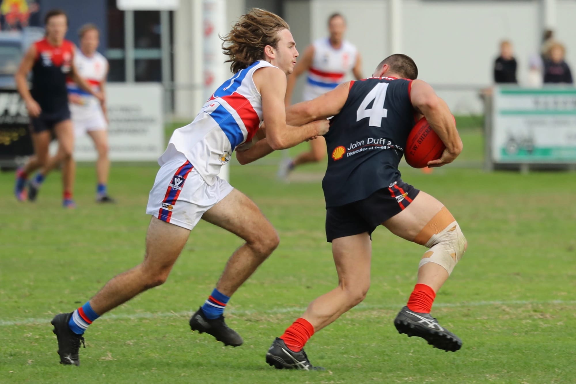 Bulldogs withstand Demons Heat