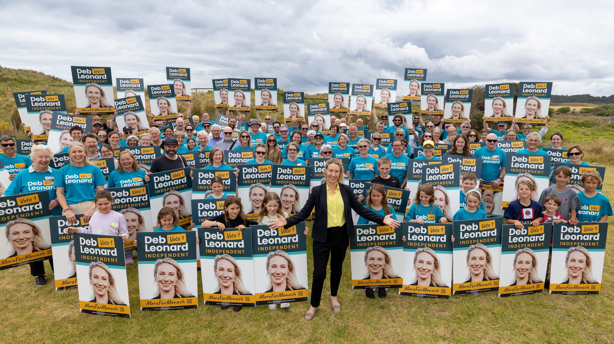 Deb Leonard launches campaign for Monash
