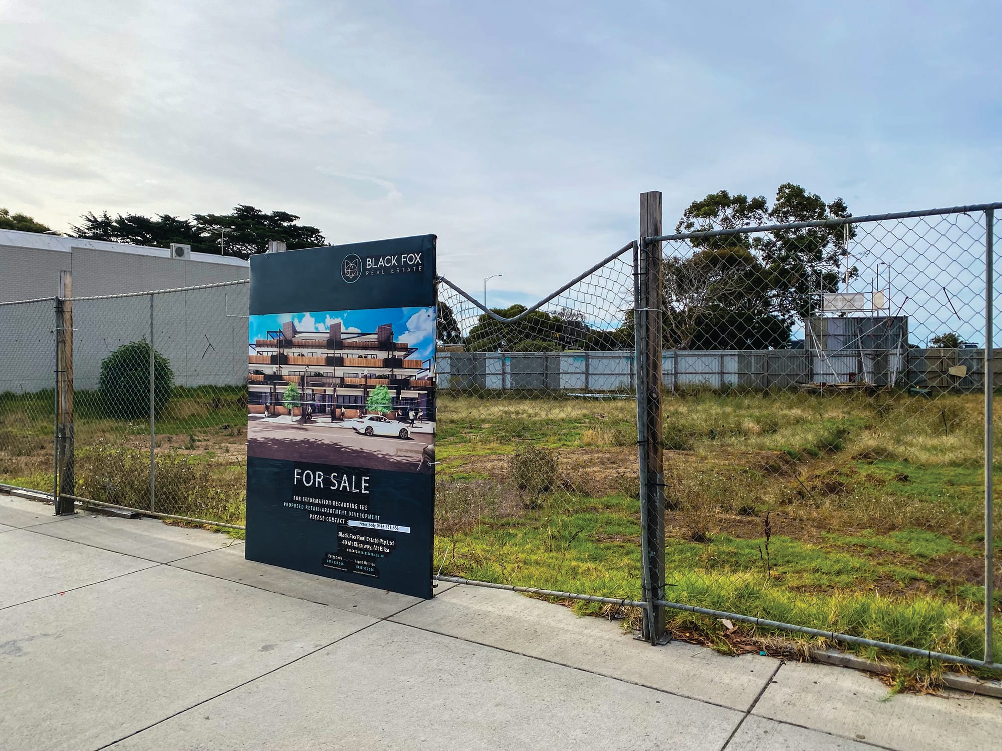 Movement on Waters Edge San Remo development