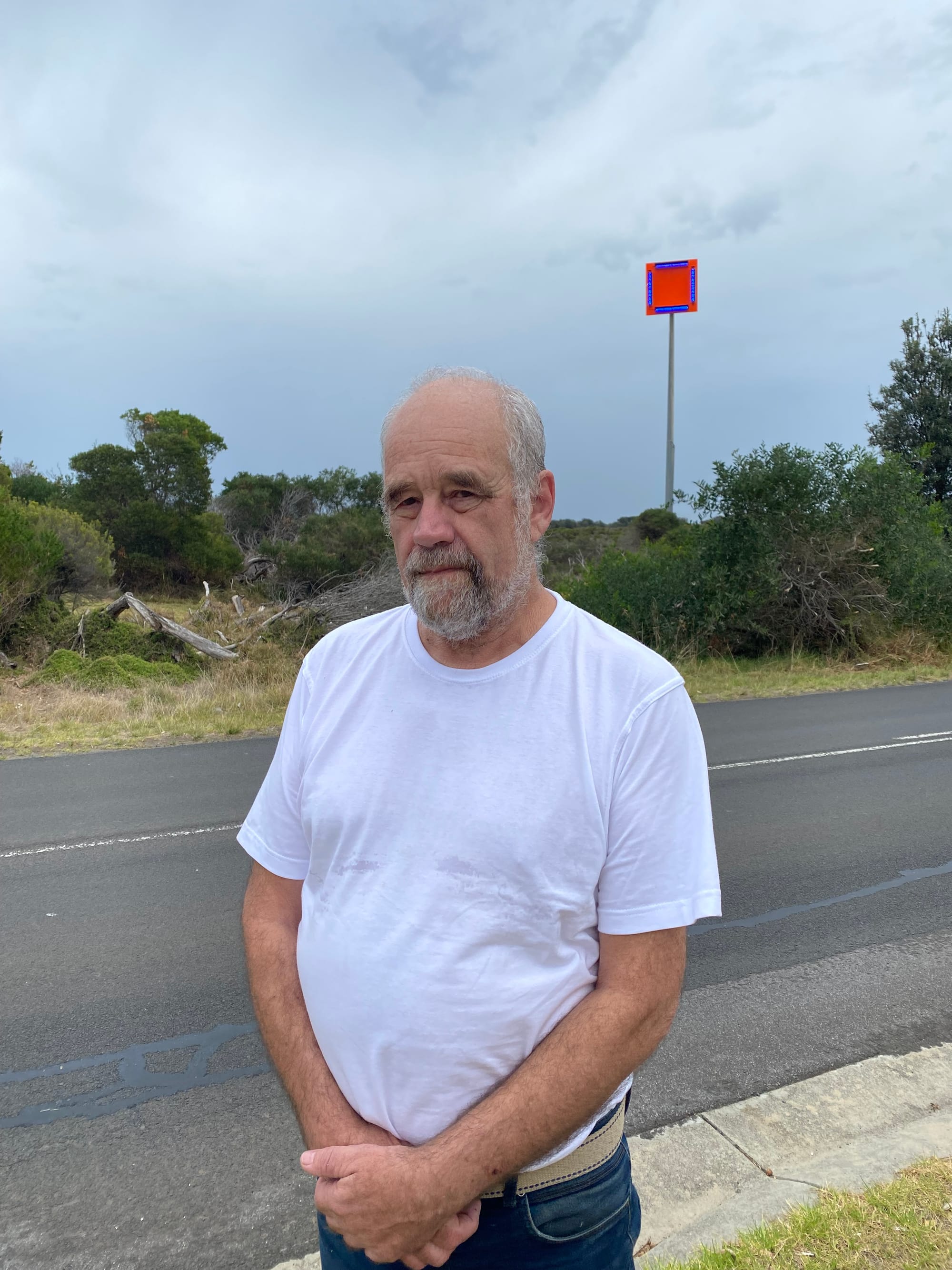 Would-be independent seeks community tick