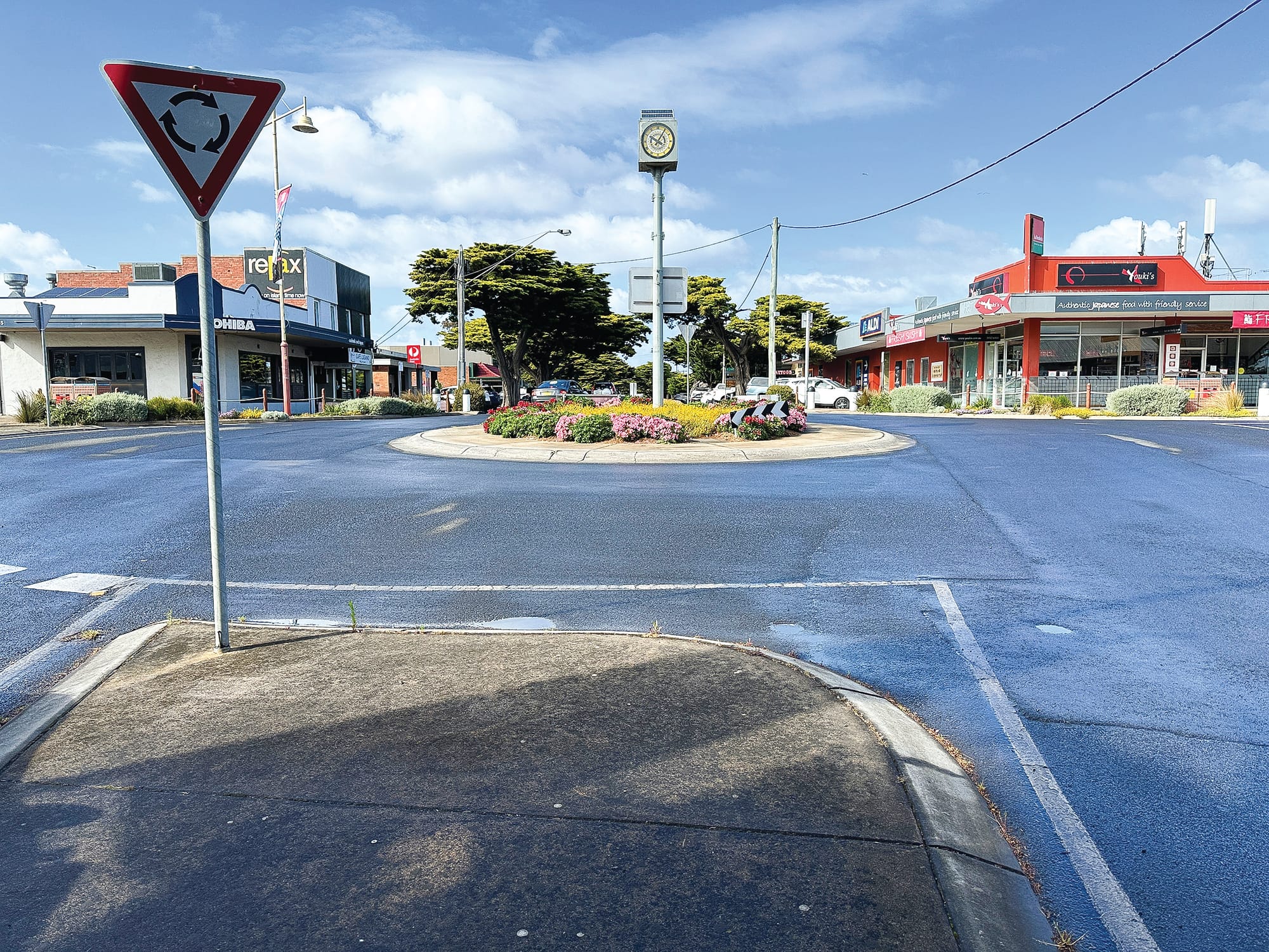Going in circles on roundabout debate