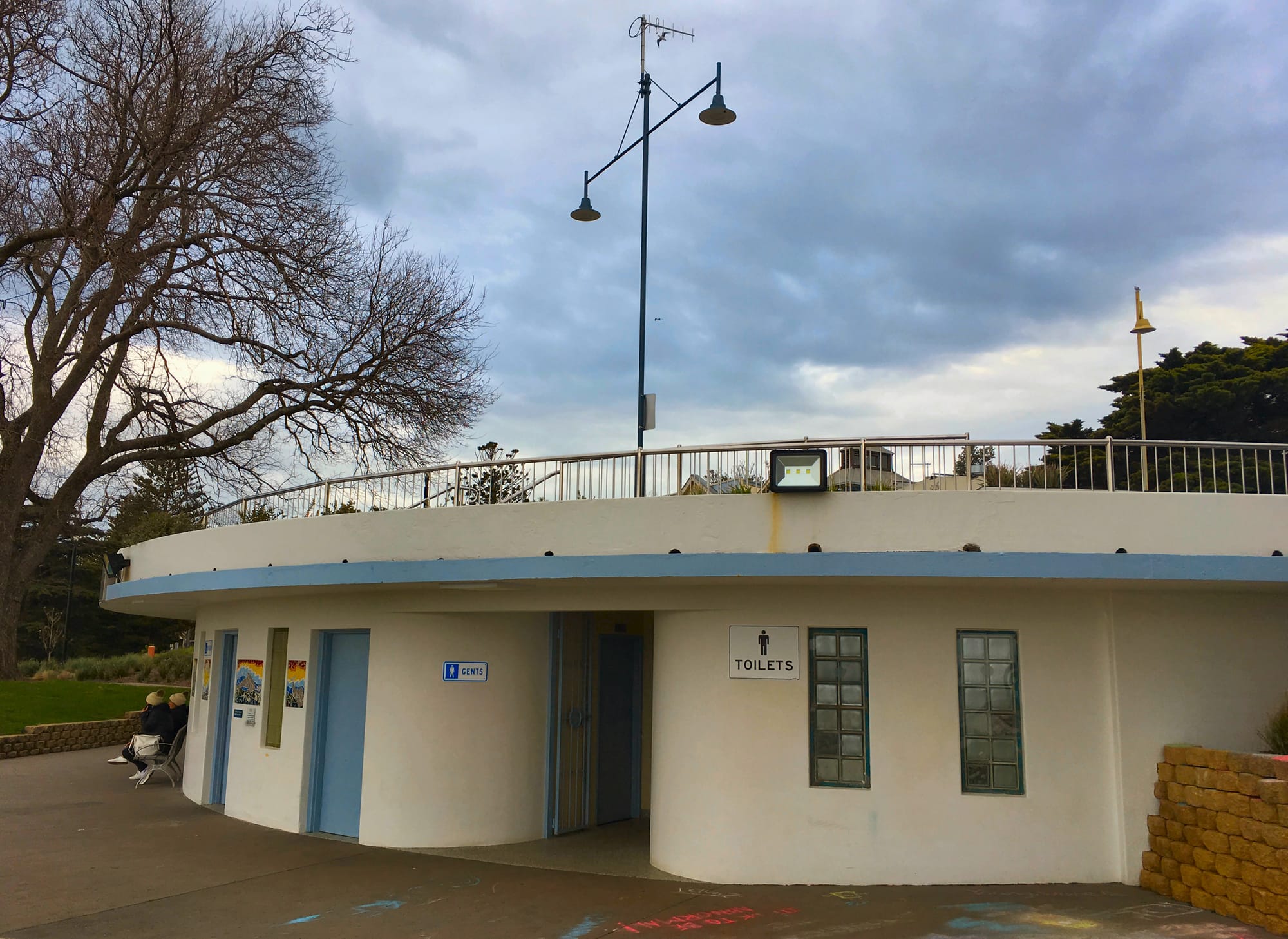 Cowes foreshore toilets closed until January