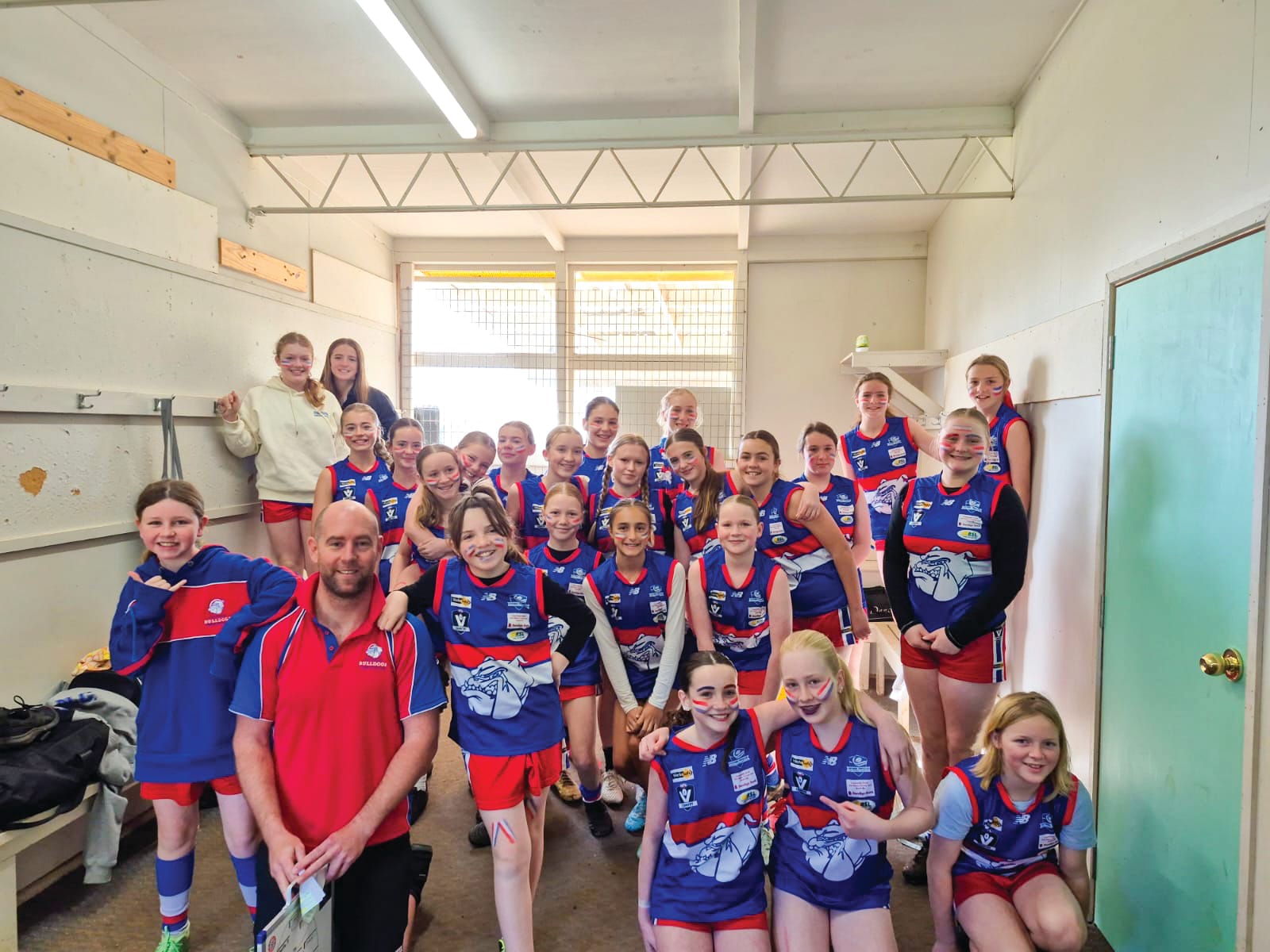 Phillip Island fight hard in finals against Dalyston - U14 Girls