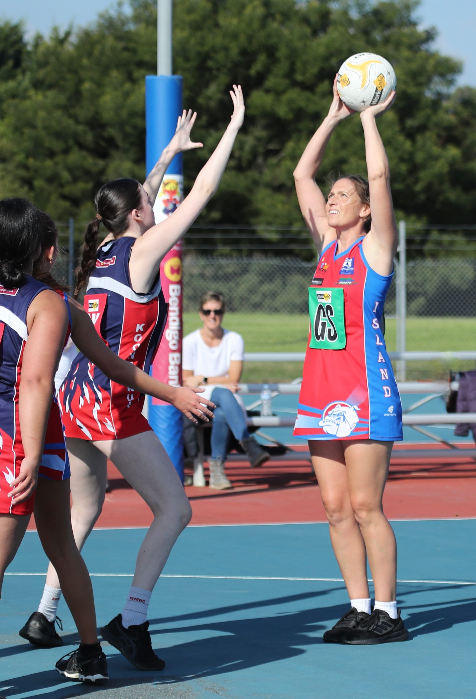 Island netballers and Koo Wee Rup battle it out - D Grade