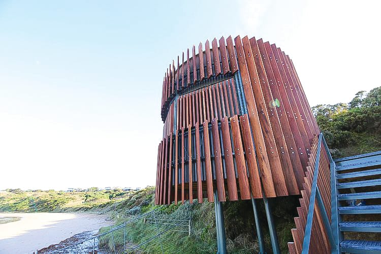 Smiths Beach rescue base on the edge