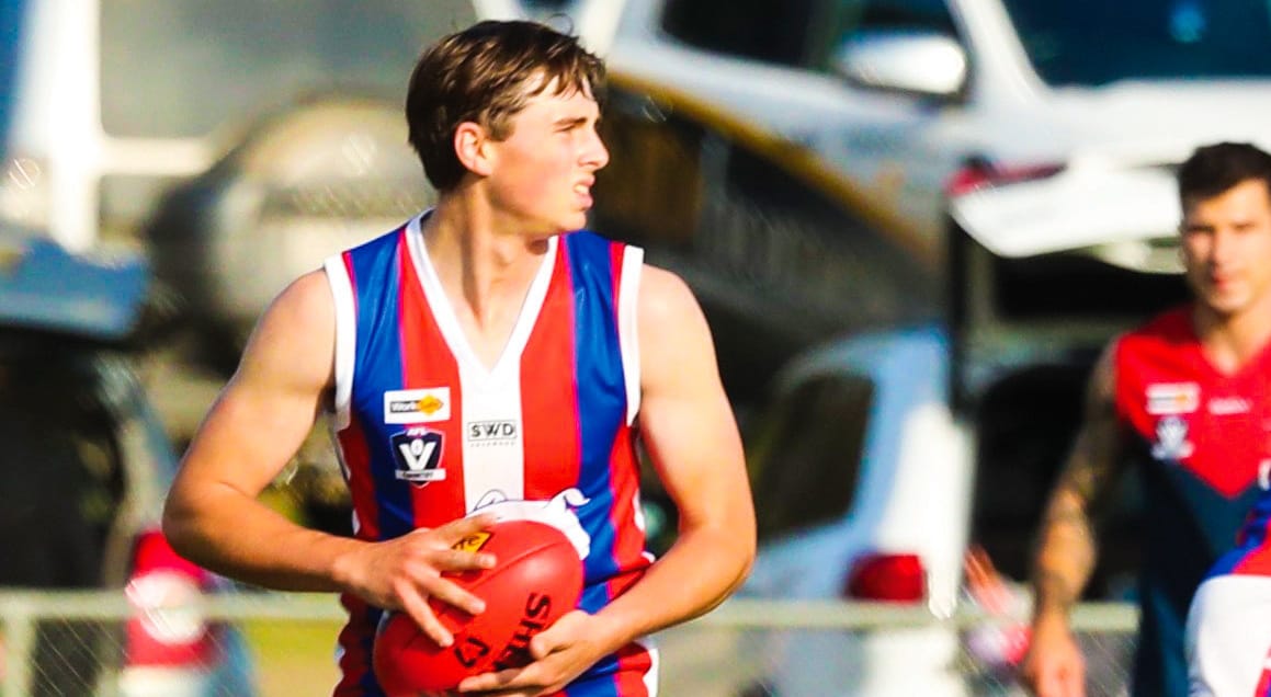 Fourth generation Niven takes to the field