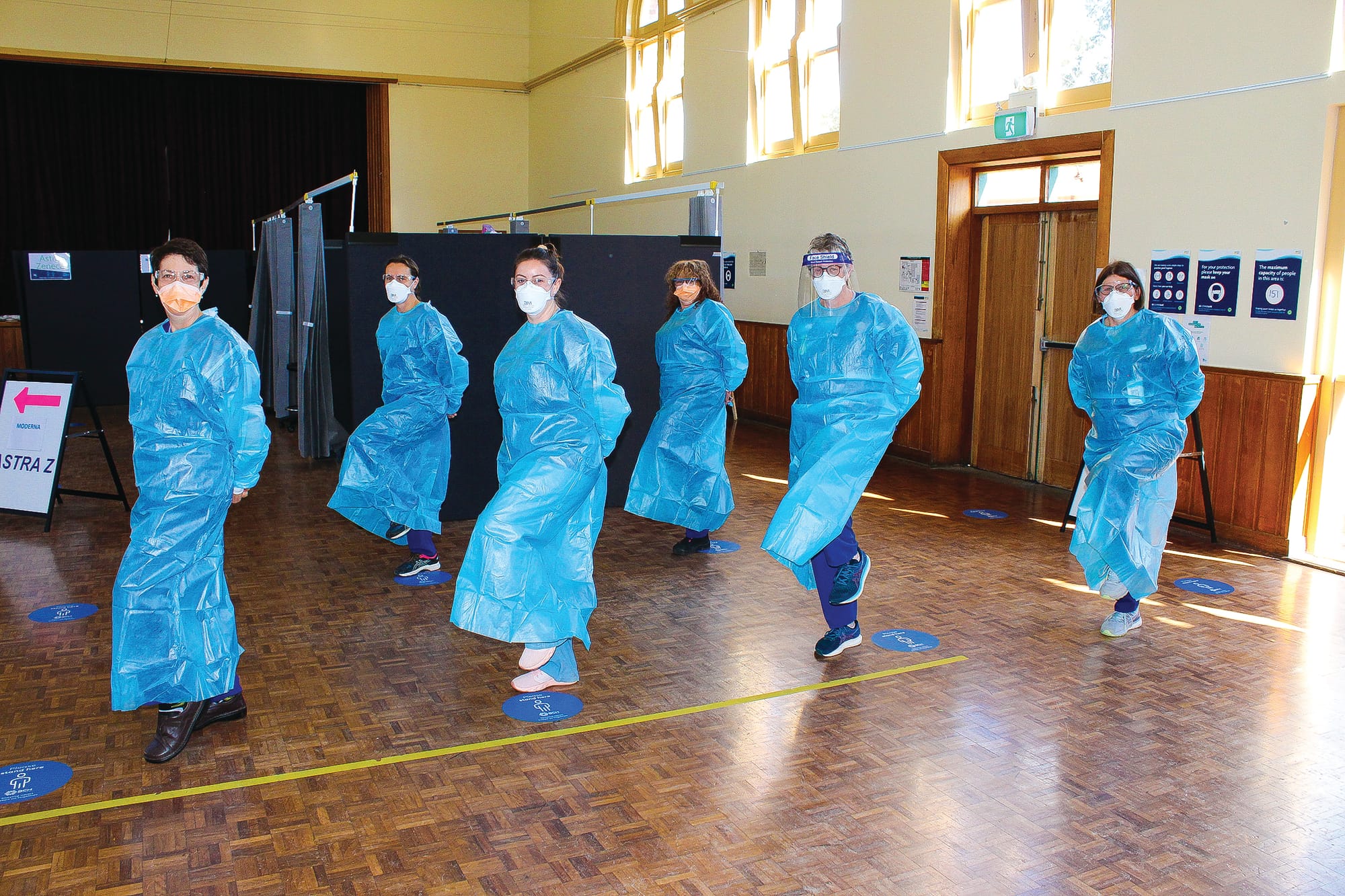 Covid clinics to close