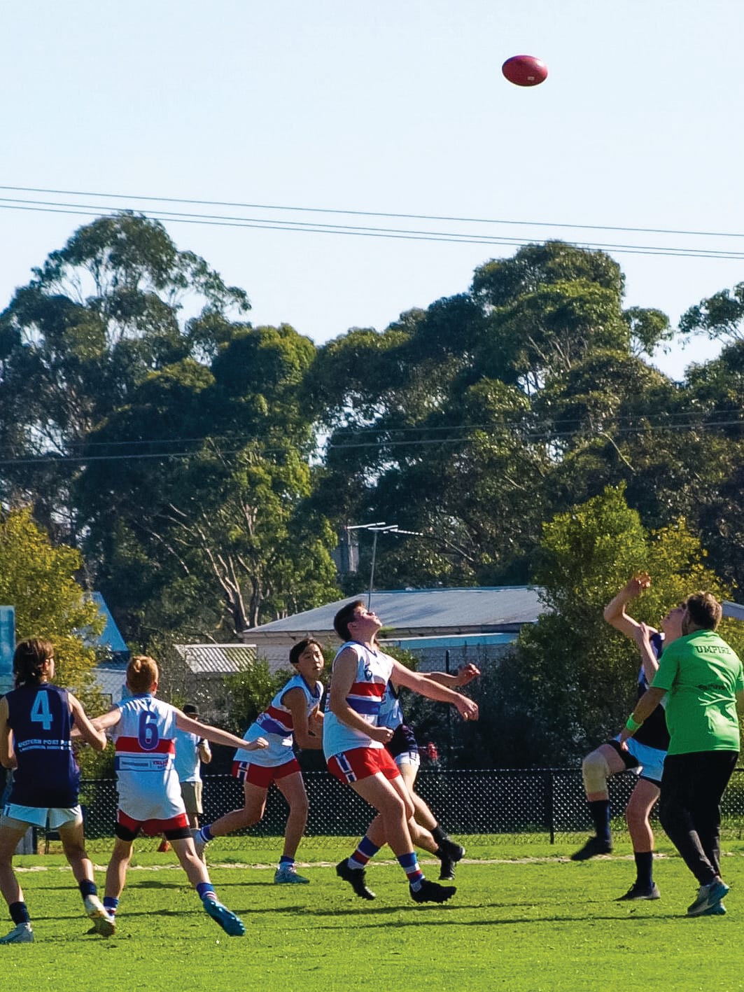 Junior footballers dominate - U14 Red