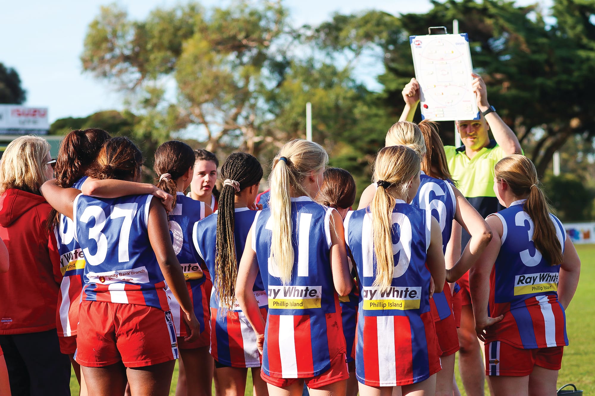 Tough trip to Sale for Island girls