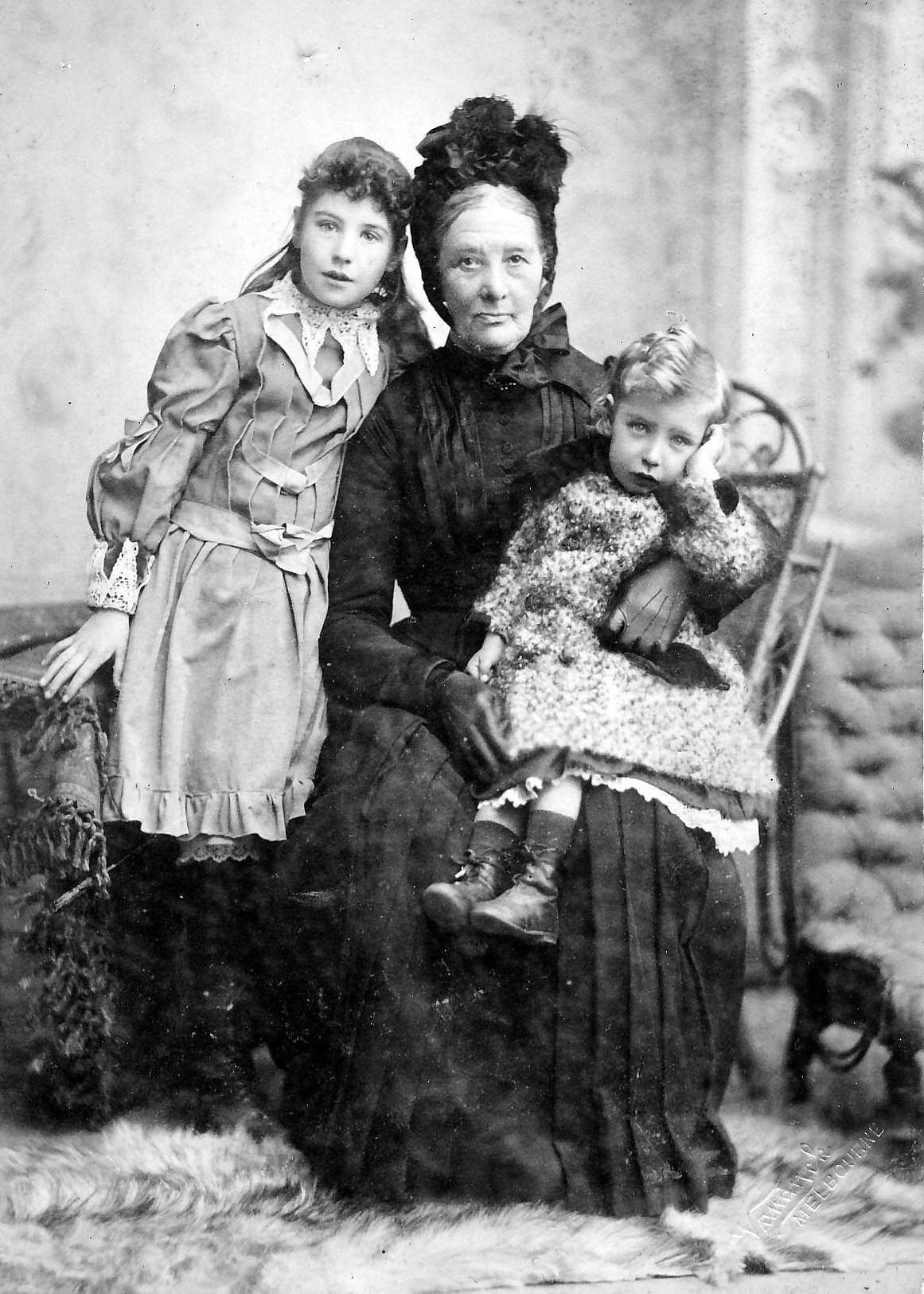 A helping hand to research your past