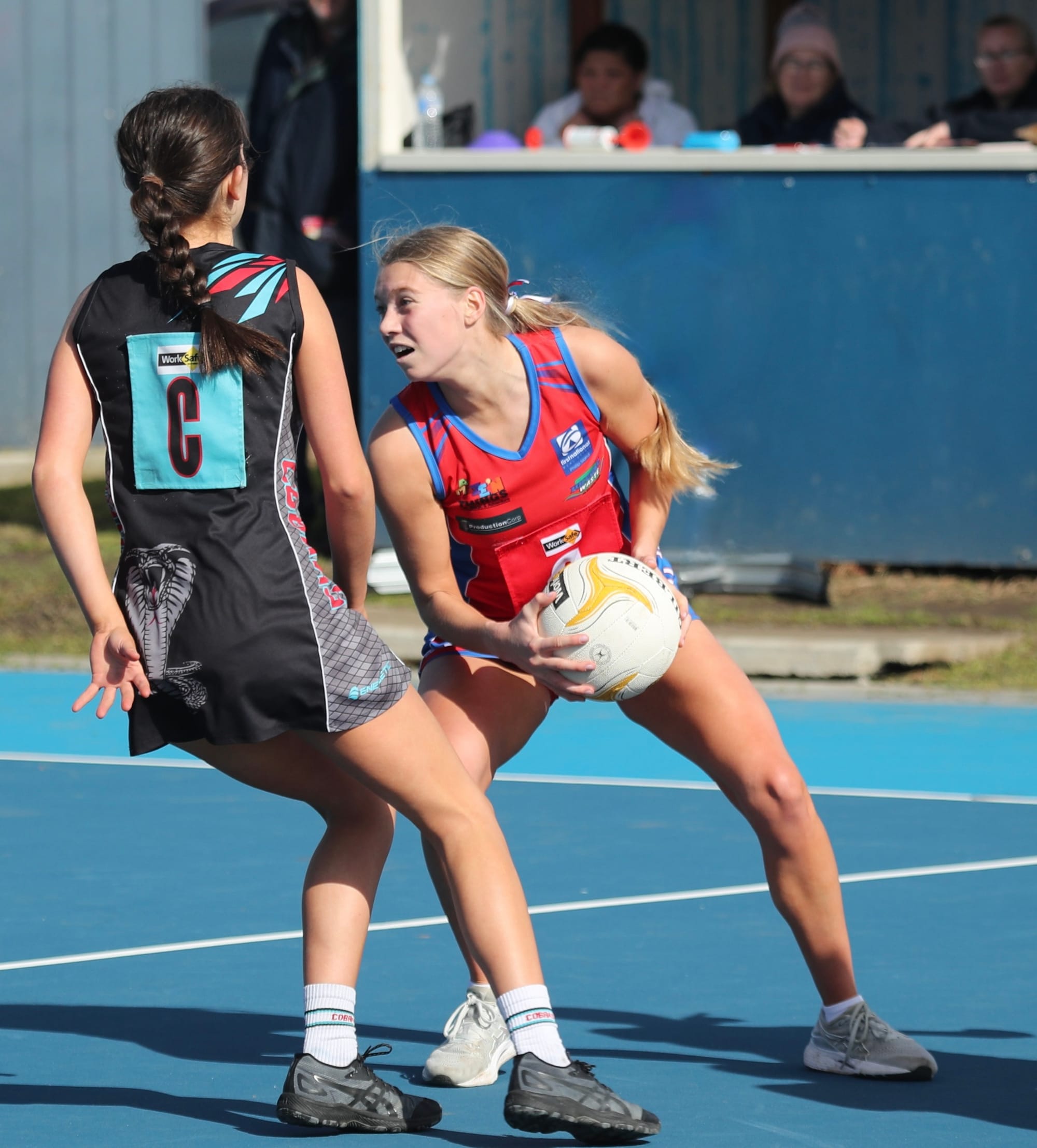 U17s through to semi finals