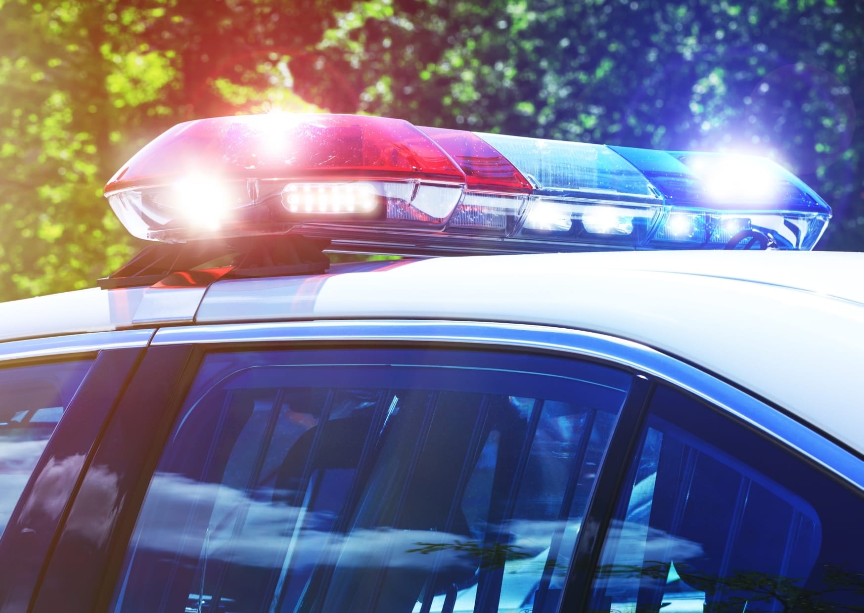 Mini crime spree in Cowes