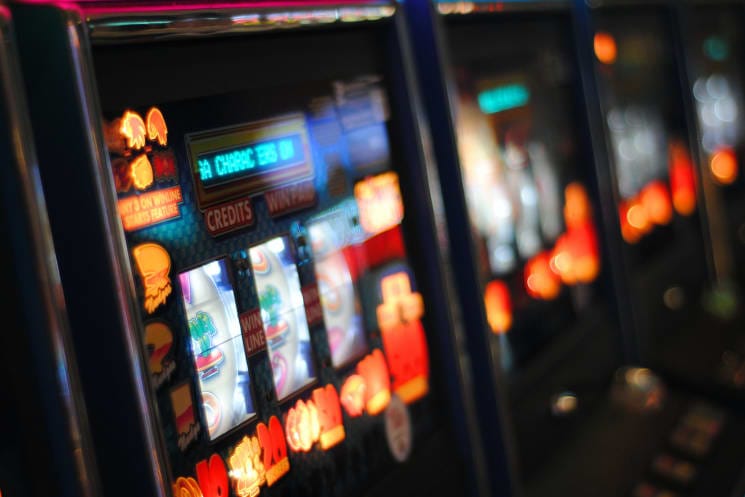When gambling turns from hobby to harm