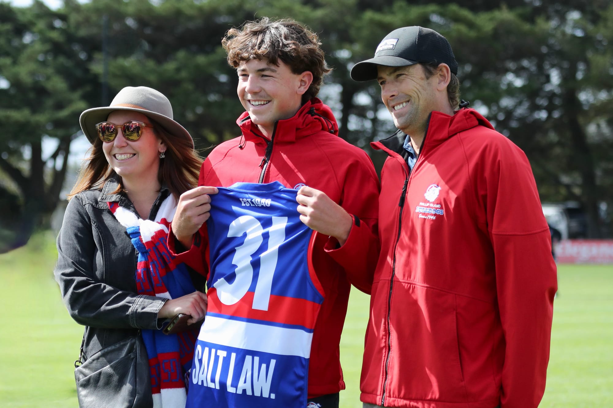 Tough match for Seniors against Nar Nar Goon