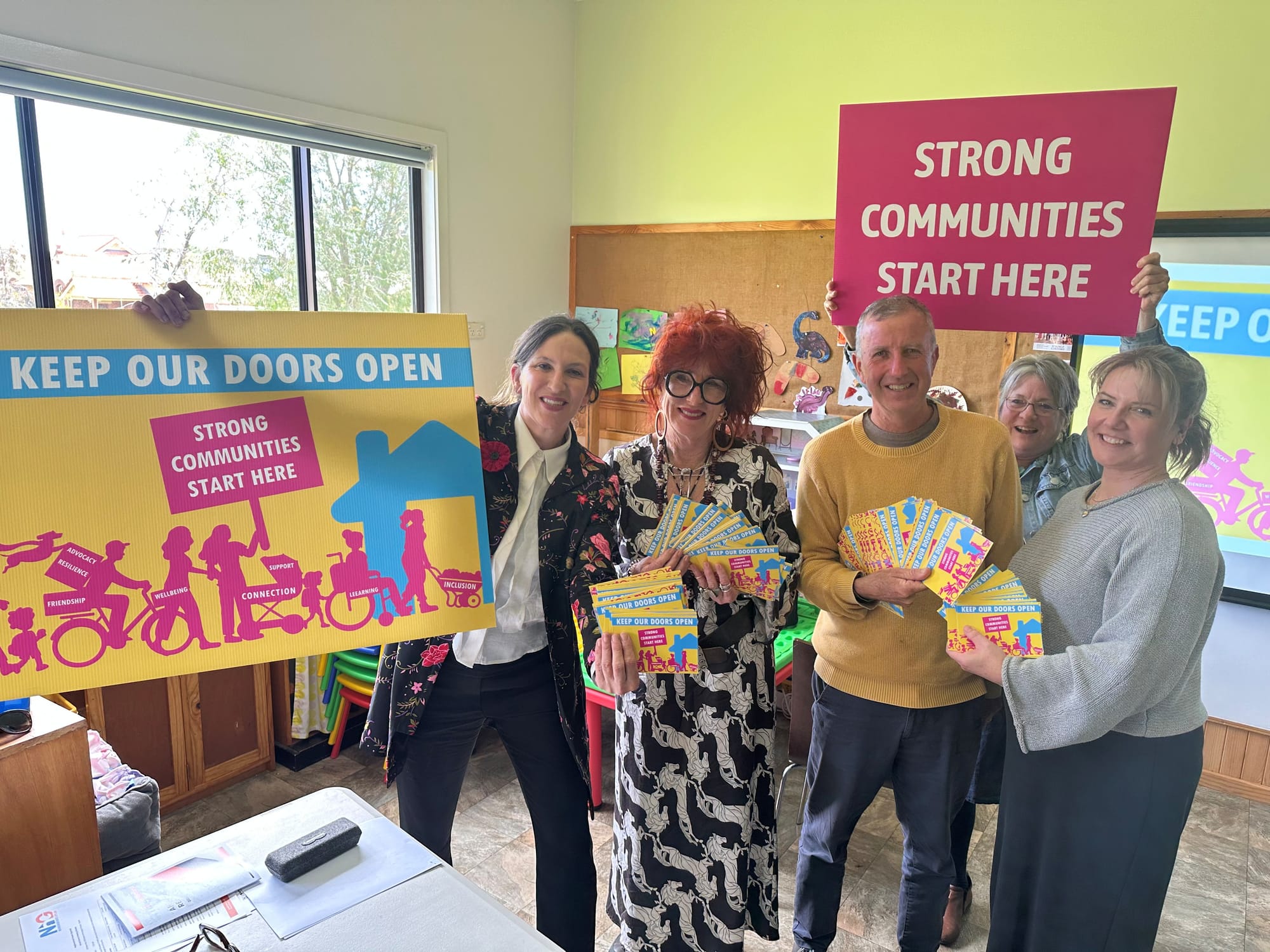 Council rallies in support of neighbourhood houses