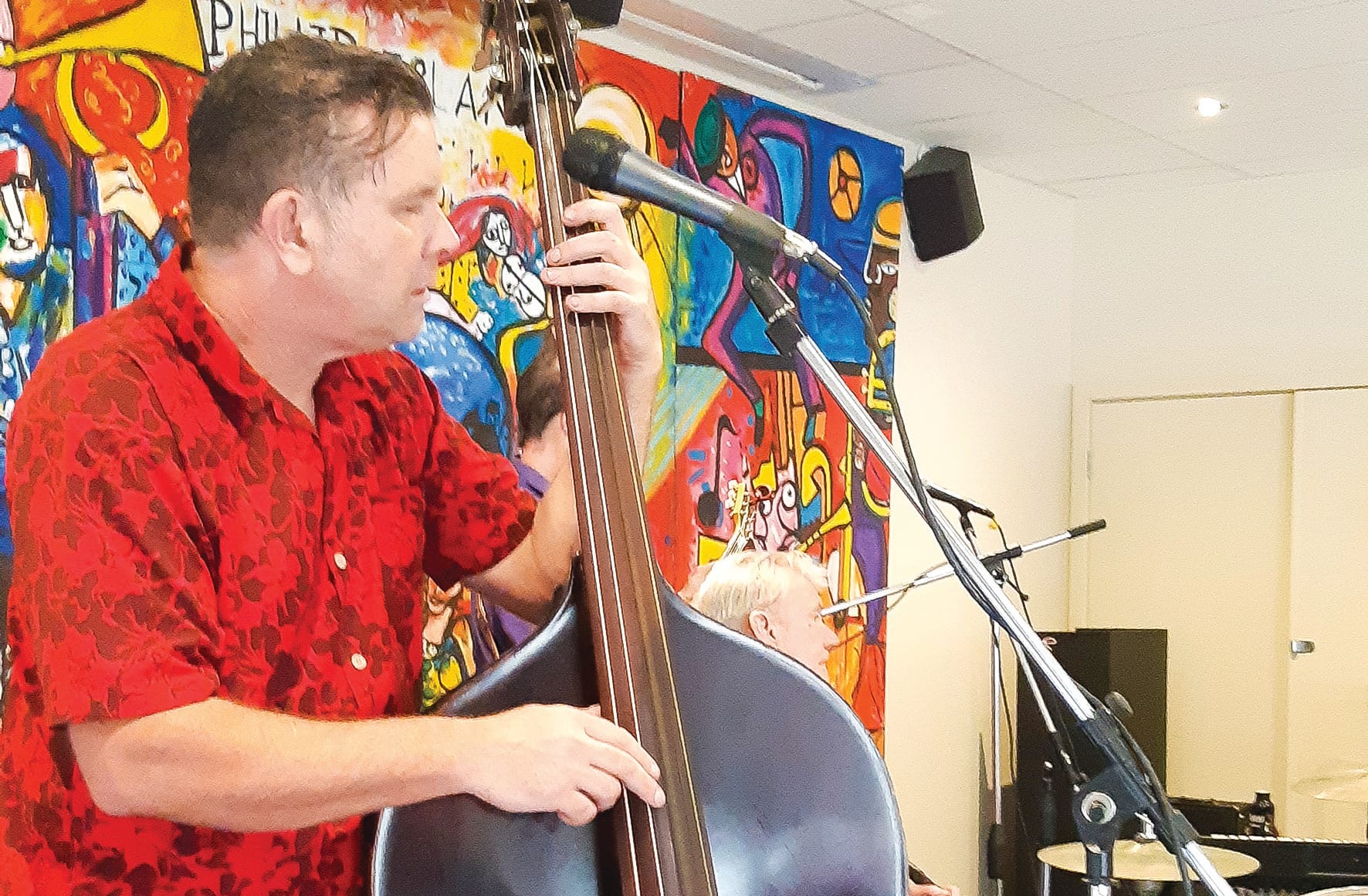 Andy Scott’s Honky Tonk swings into Cowes