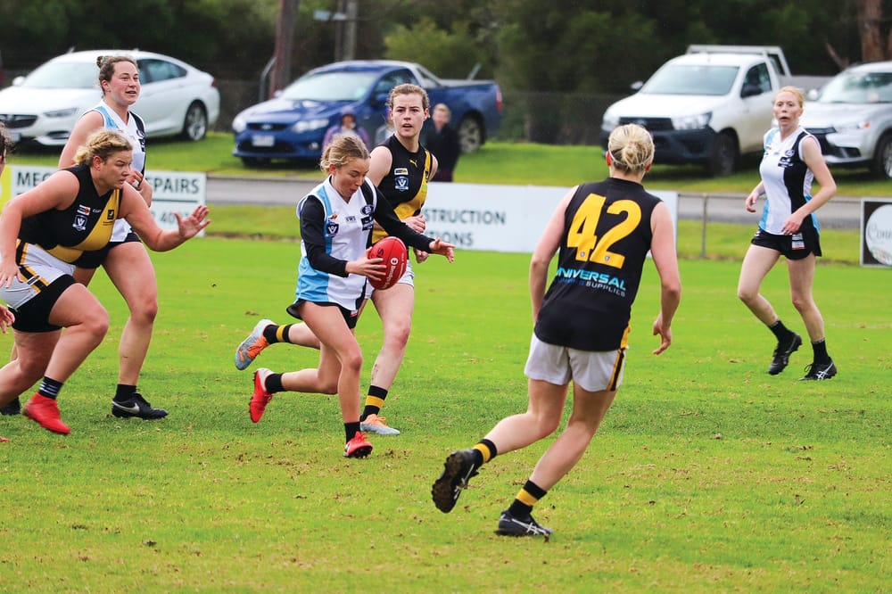 Convincing win for Breakers post image