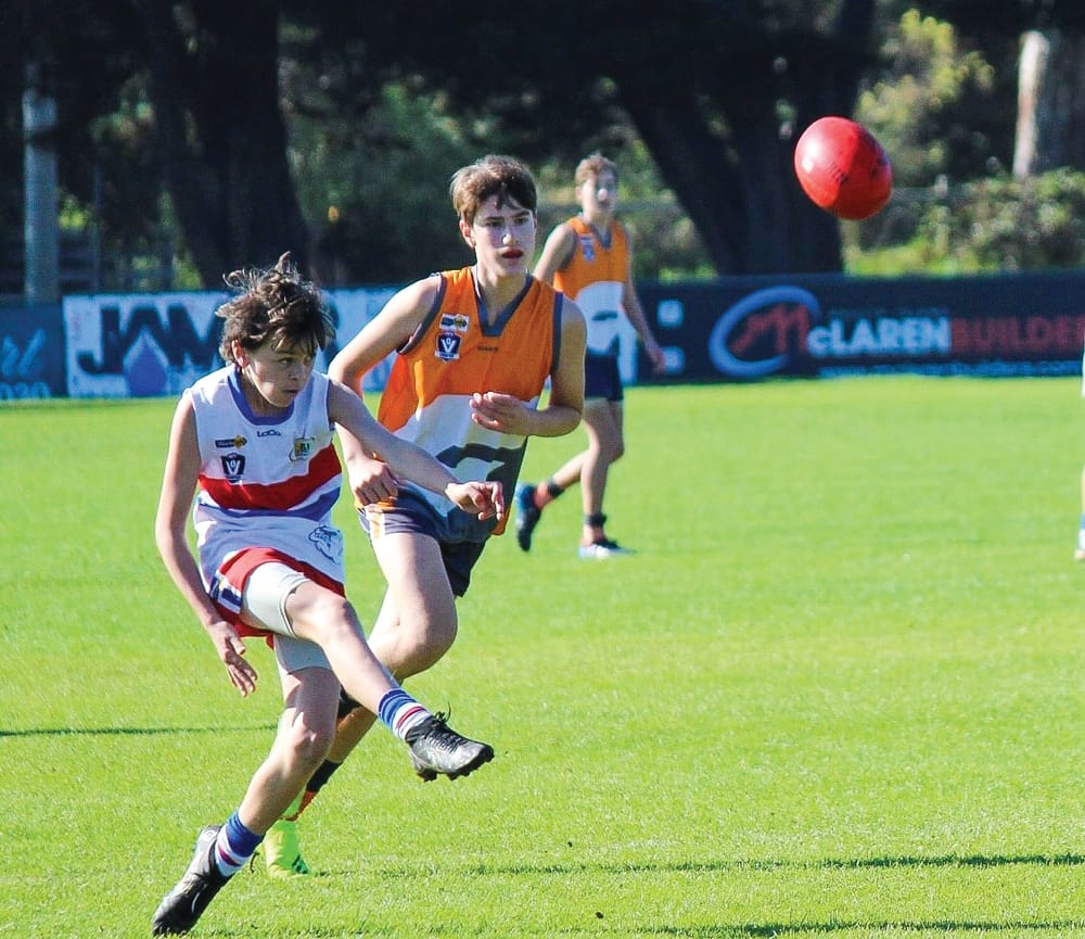 Footy juniors take weekend victories - U14s Blue post image