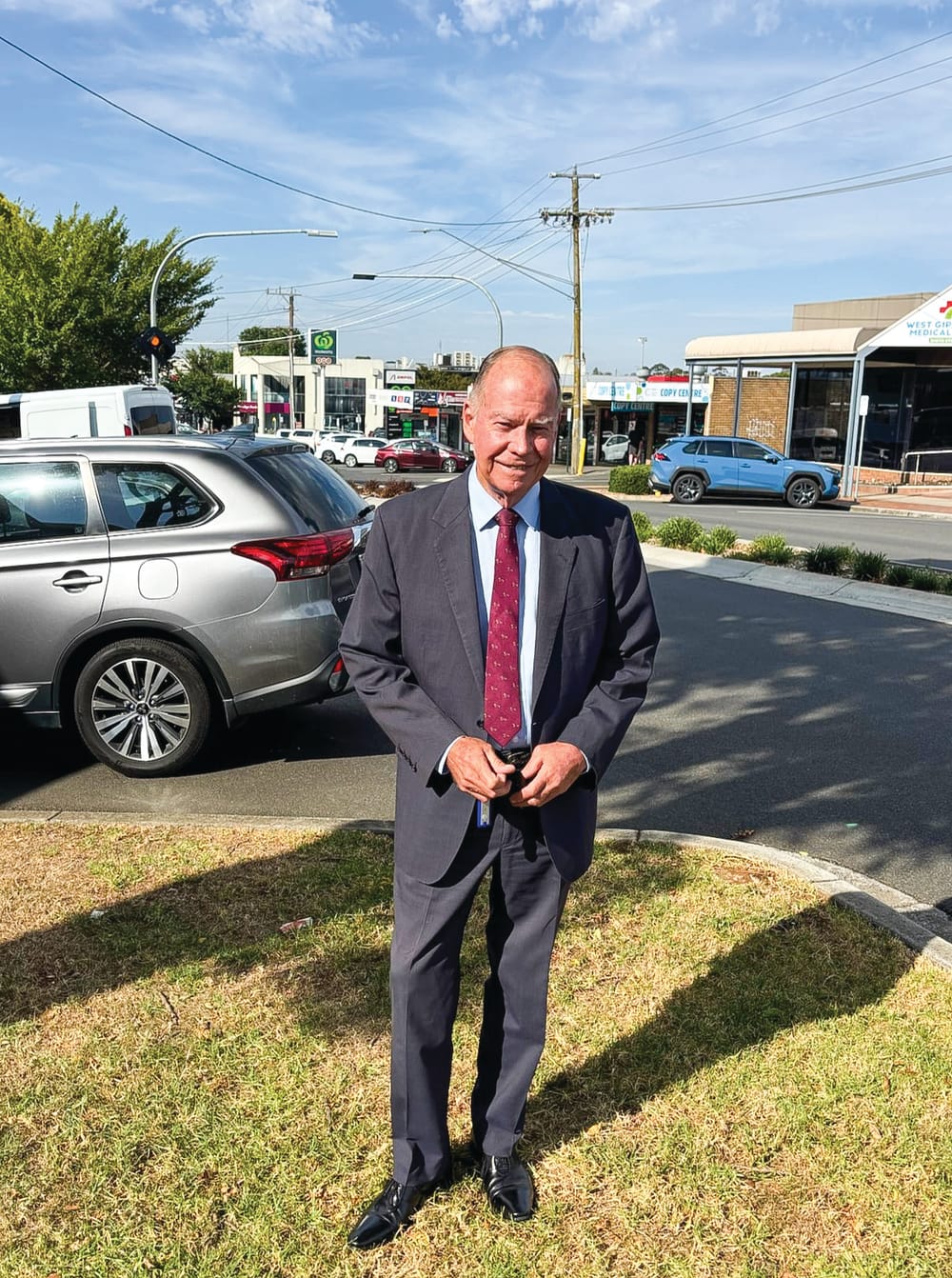 Broadbent back in the ring post image