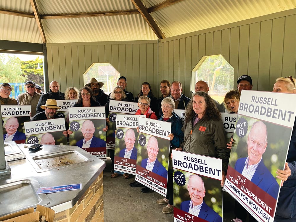 Broadbent faithful gathers in Newhaven post image