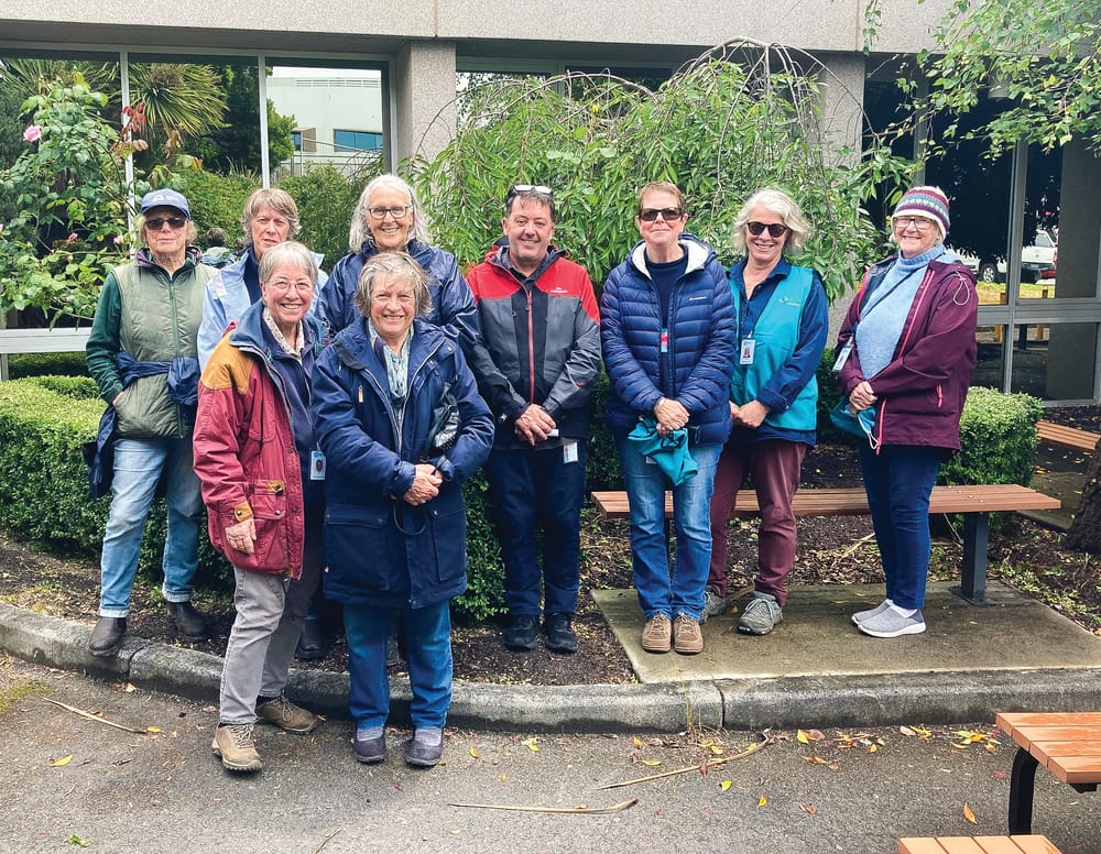 Volunteers help to keep Bass Coast healthy post image