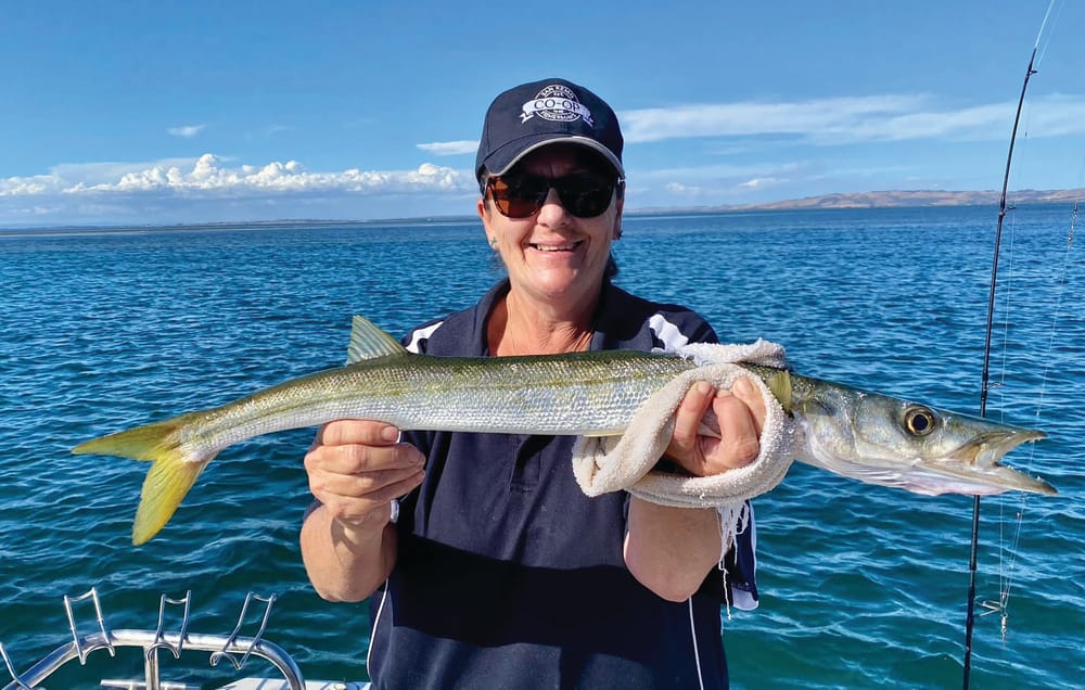 "Fishing Nanna" saves stranded jetskiers post image