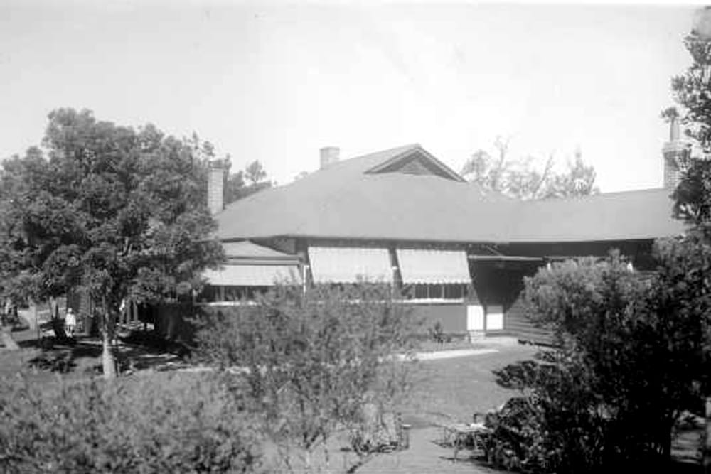 Carisbrooke post image