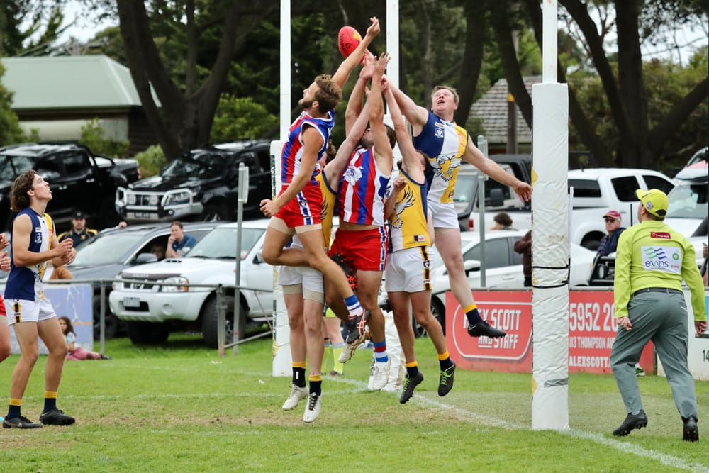 Dogs dogged down as I-K swoop in for the points - Seniors post image