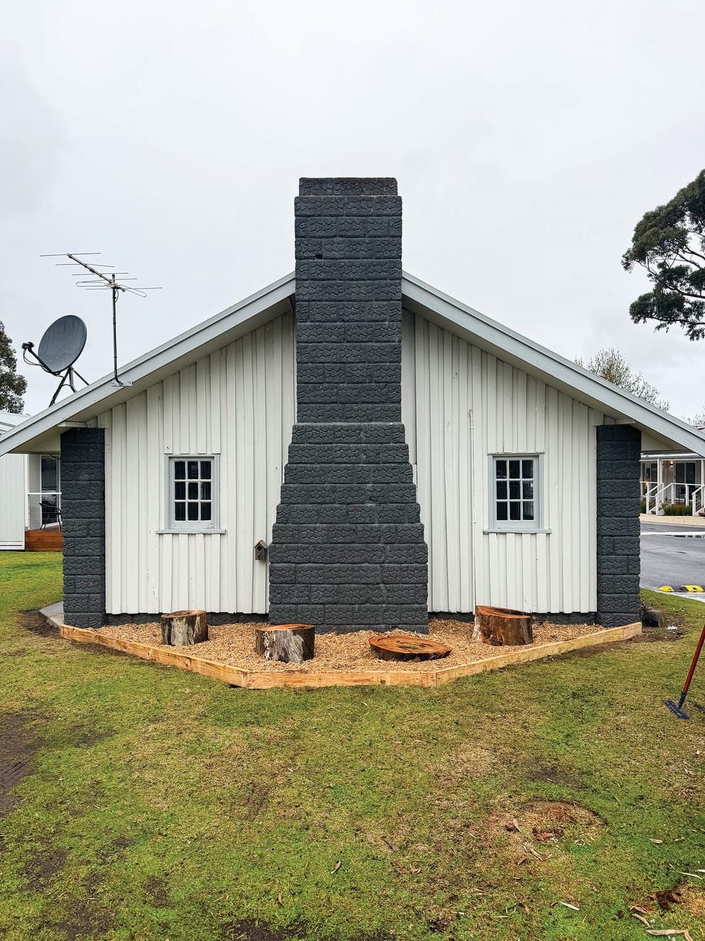 NRMA Holiday Park turns blue for mental health post image
