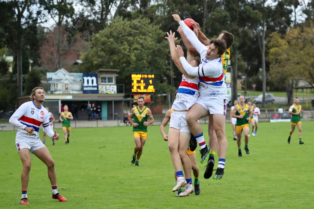 R.6 Seniors v Garfield 2021 - report & photos post image