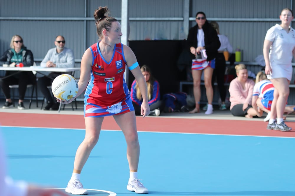 Intense matchup: Island take on the Daly Magpies - B Grade post image