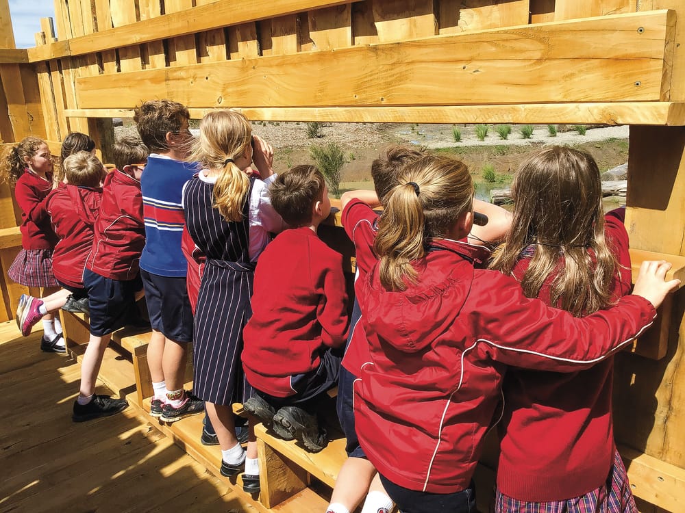 Students flock to bird watch post image