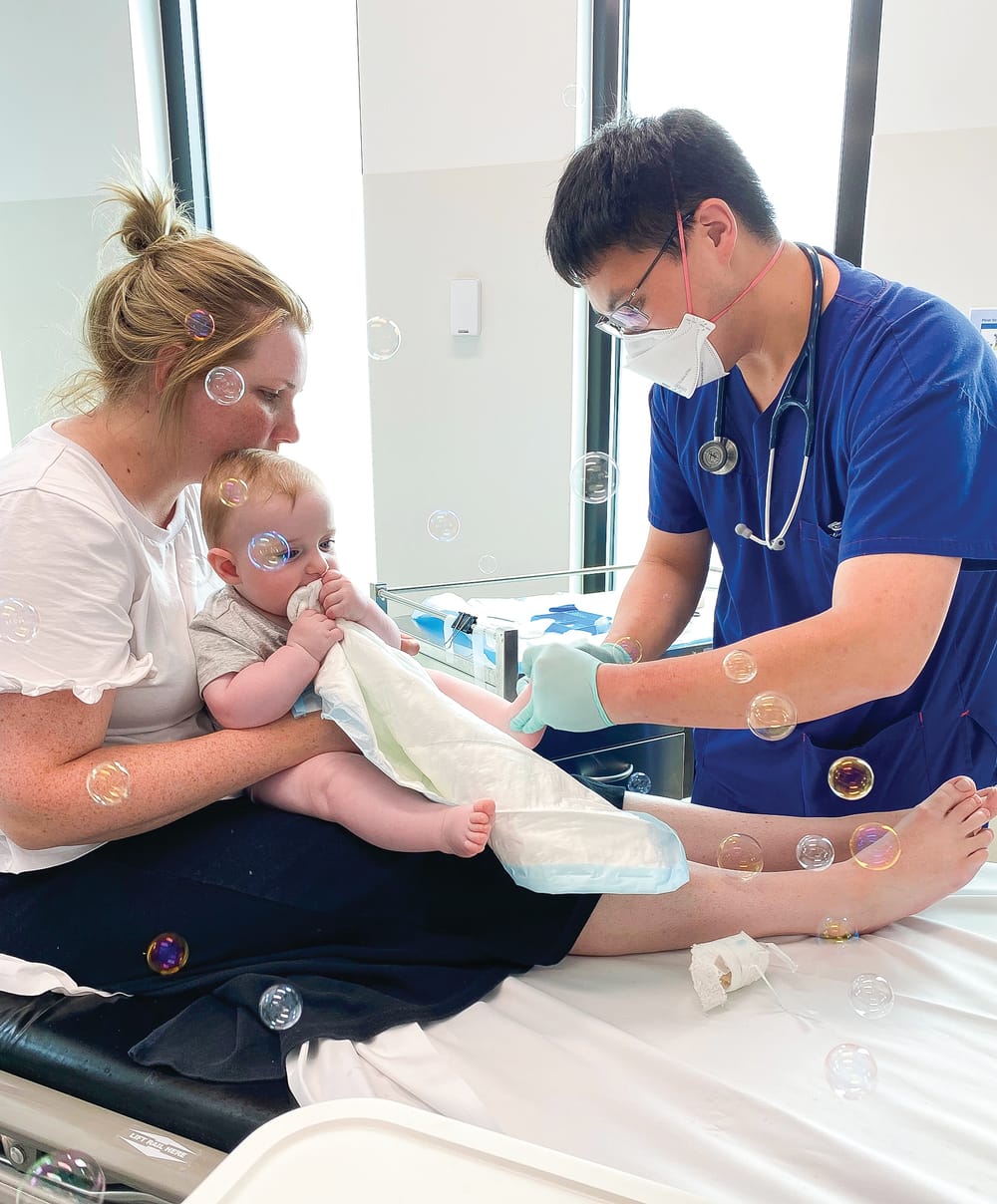 Bubbles calm children during urgent medical care post image