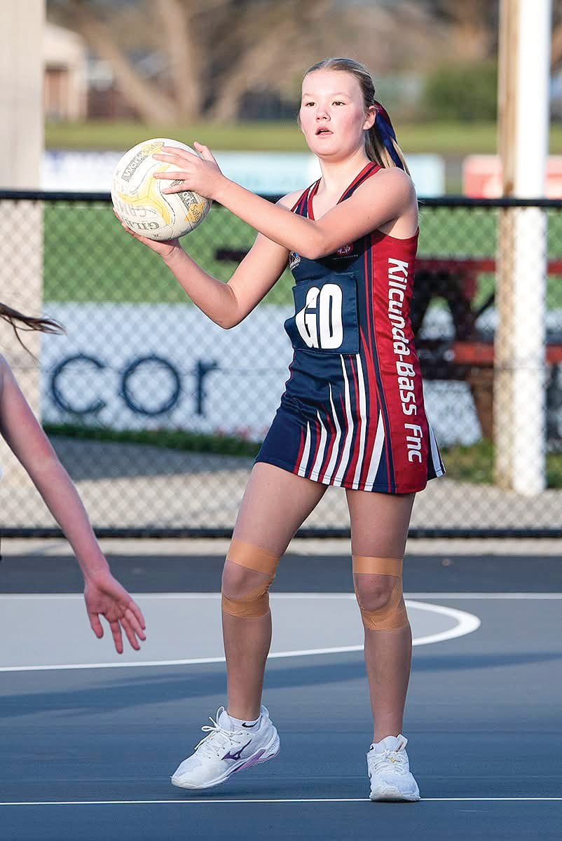 Killy Bass faces strong Cora Lynn - U13 post image