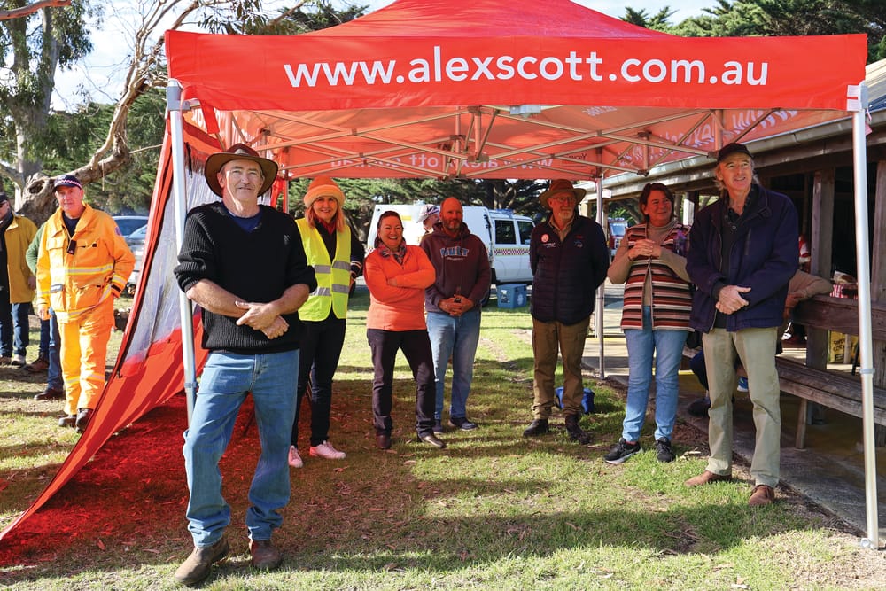 A picnic break for our beleaguered farmers post image